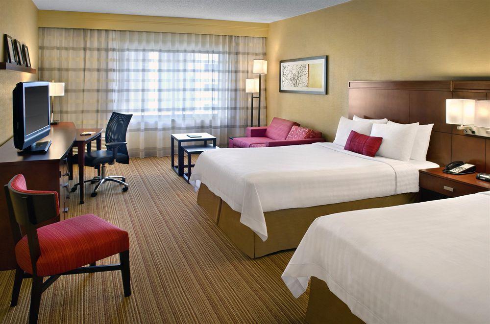 Courtyard By Marriott Jersey City Newport Exterior foto