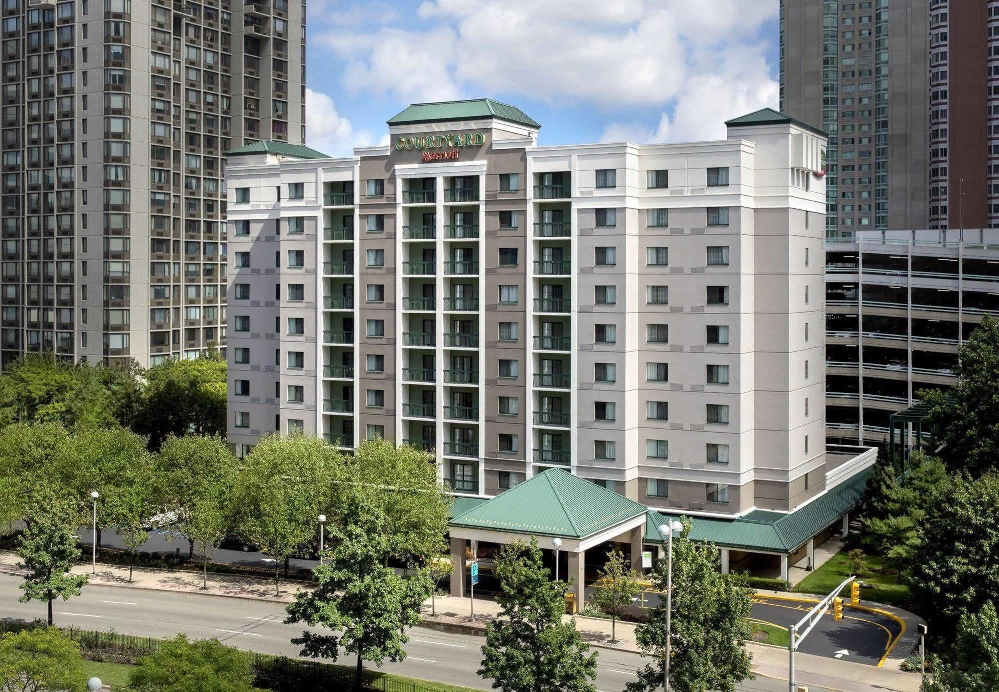 Courtyard By Marriott Jersey City Newport Exterior foto